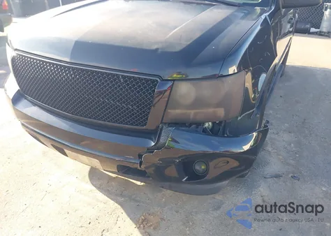 2008 Chevrolet Tahoe Ls z USA, uszkodzony, nr VIN 1GNFC13C78R252341